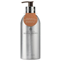 INFINITE BOTTLE RE-CHARGE BLACK PEPPER BATH & SHOWER GEL silber