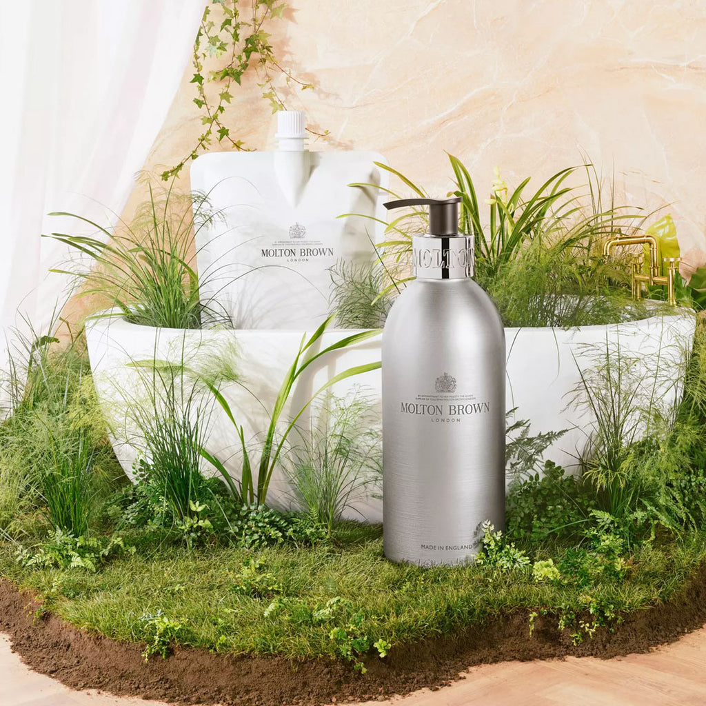INFINITE BOTTLE FIERY PINK PEPPER BATH & SHOWER GEL silber