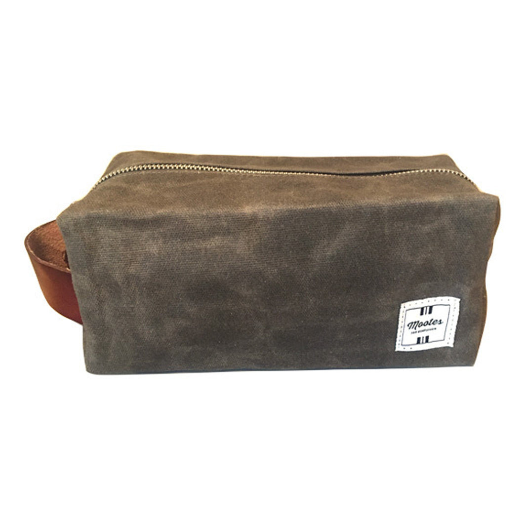Necessaire